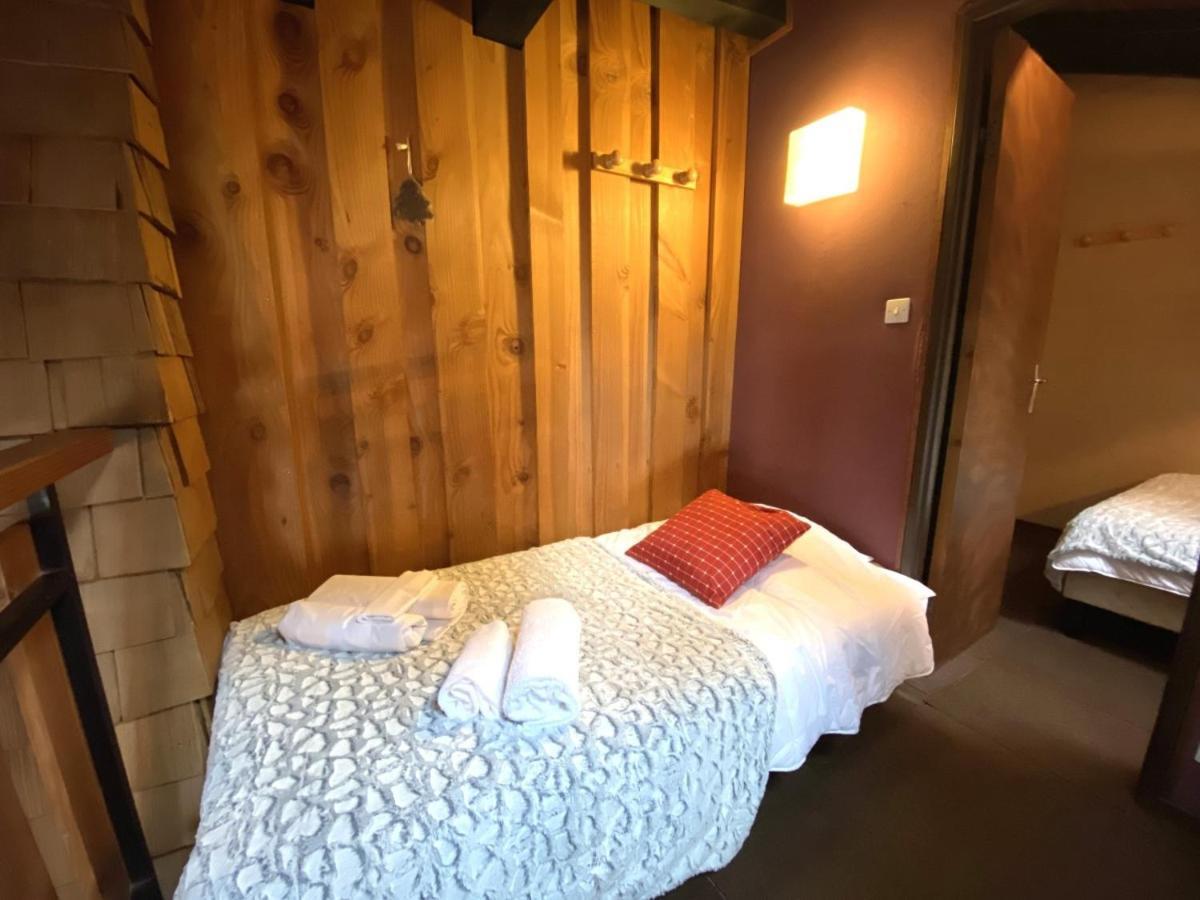 La Pomme De Pin 2 Avec Terrasse Apartment *